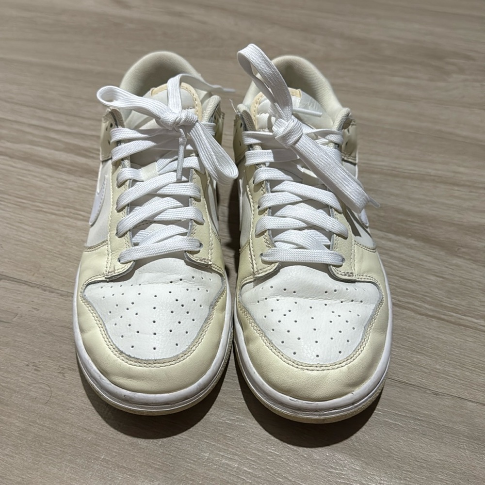 Nike Dunks - Picture 2 of 4